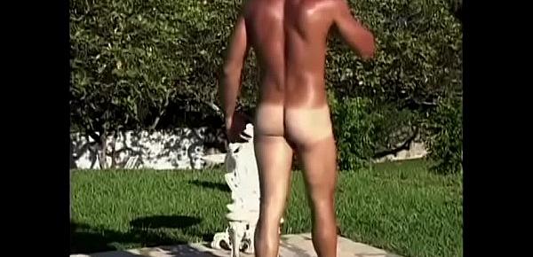  Tan arabian man with a fit body and a nice dick jerks himself off outdoors